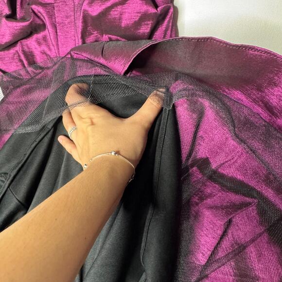 Y2K XSCAPE Mermaid Gown Size 8 Formal Prom Dress Sleeveless V-Neck - Picture 9 of 13